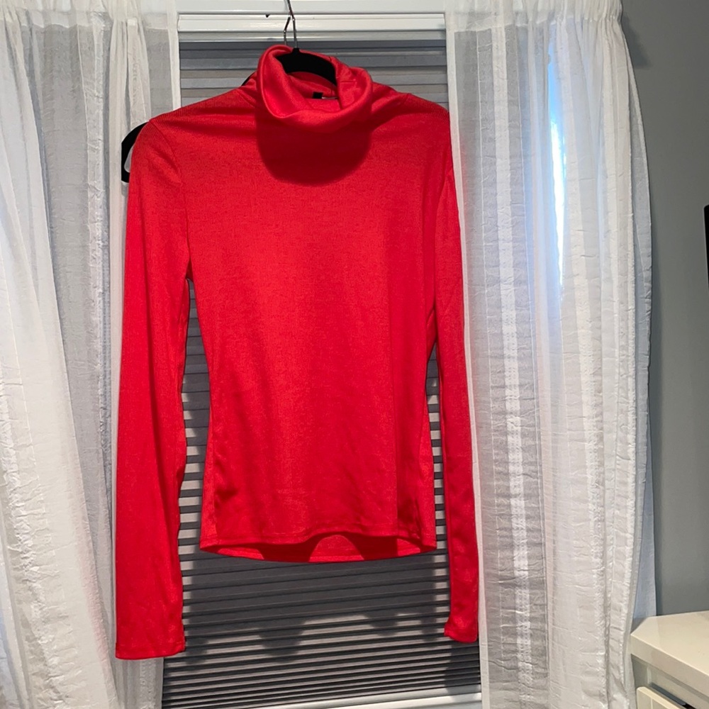 Red lulus turtle neck new with tags